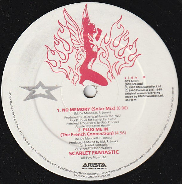 Scarlet Fantastic - Plug Me In