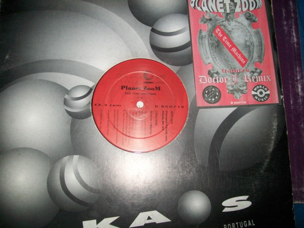 Planet Zoom - The Time Machine