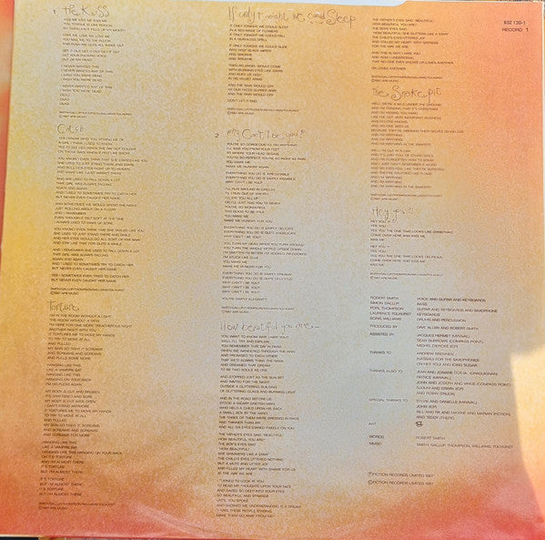 The Cure - Kiss Me Kiss Me Kiss Me