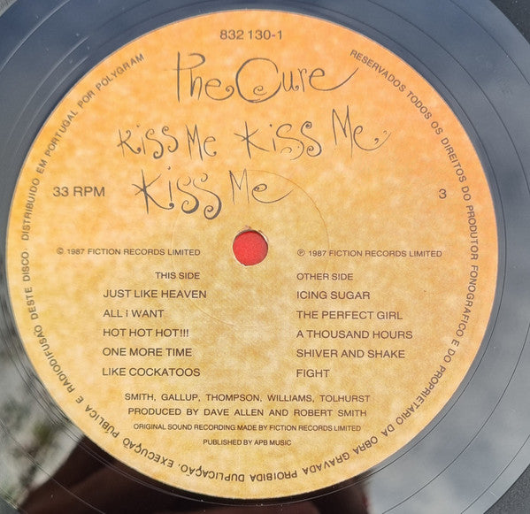 The Cure - Kiss Me Kiss Me Kiss Me
