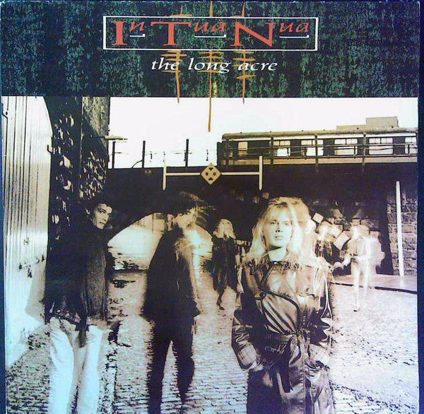 In Tua Nua - The Long Acre