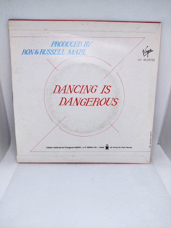 Noel (2) - Dancing Is Dangerous